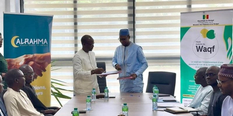 La Haute Autorité du Waqf (HAW) signe une convention de partenariat avec AL RAHMA Microfinance Islamique 